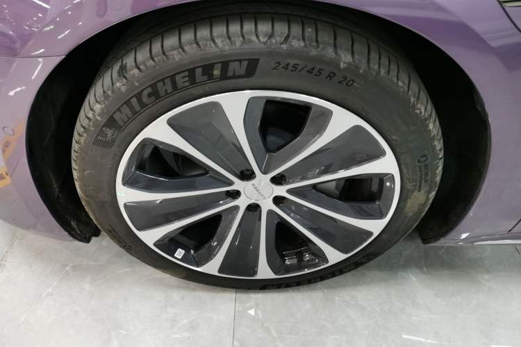 Used Hima Luxeed S7 2024 Pro Model
