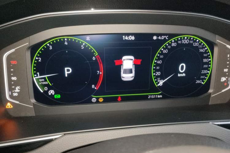 Used Volkswagen Magotan 2024 2 Million Units Zhongxiang Version 330TSI DSG Luxury Edition
