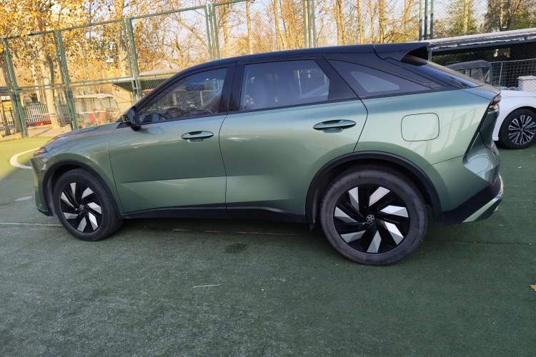 Used Venucia V DD-i 2023 110 km iE Version