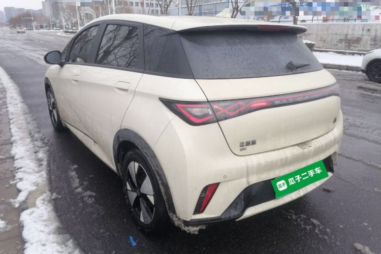 Used BYD Dolphin 2023 420 km Fashion Edition
