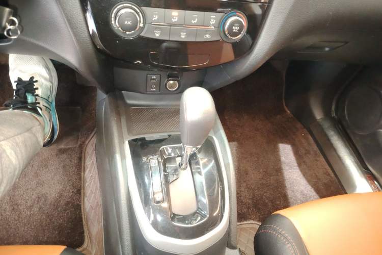 Used Nissan Qashqai 2016 2.0L CVT Elite Edition
