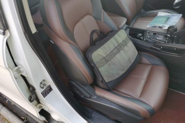 Used Dongfeng Aeolus AX7 2018 Classic 1.6T Automatic Luxury Model
