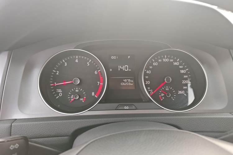 Used Volkswagen Golf 2016 1.6L Automatic Fashion Model