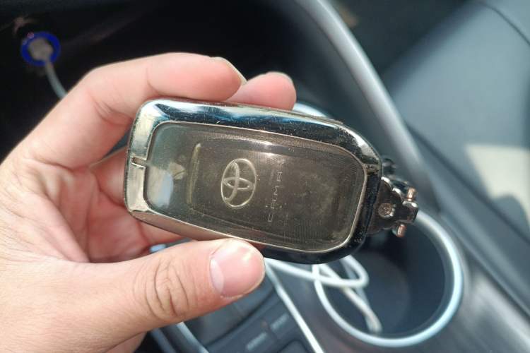 Used Toyota Camry 2021 2.5G Luxury Edition
