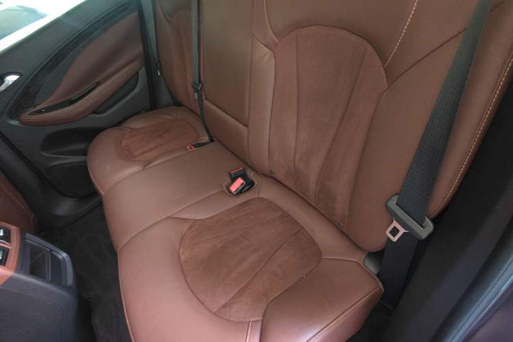 Used Buick Envision 2016 20T Two-Wheel-Drive Elite Model