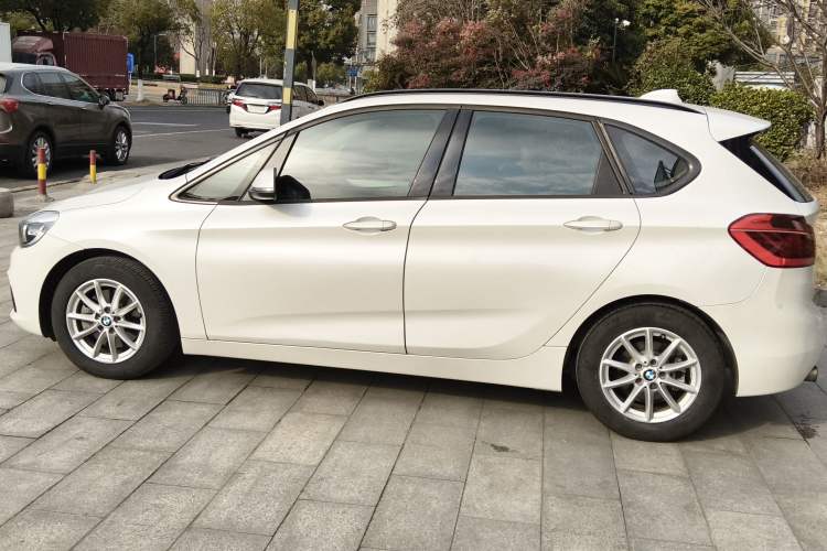 Used BMW 2 Series Active Tourer 2016 218i Fashion Model
