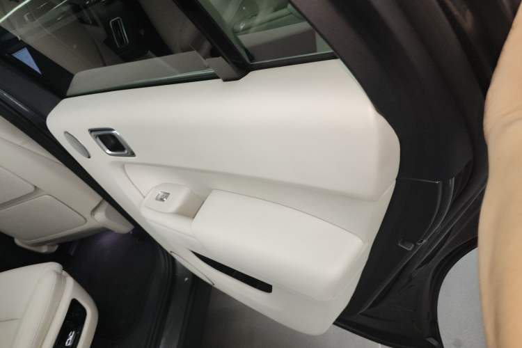 Used Li Auto L9 2022 Max model
