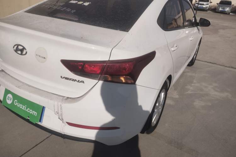 Used Hyundai Verna 2016 1.4L Manual Cool Edition GLS
