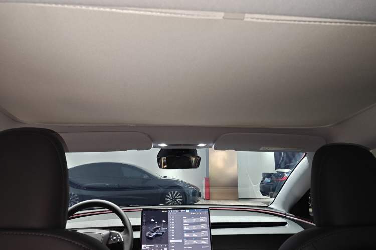 Used Tesla Model 3 2023 Rear-Wheel-Drive Version
