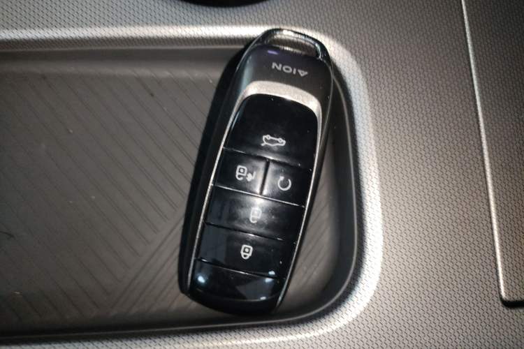 Used AION Y 2023 Younger