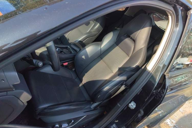 Used Lynk & Co 01 2021 2.0TD Two-Wheel-Drive Pro Trim