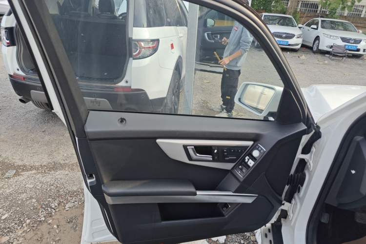 Used Mercedes-Benz GLK-Class 2015 GLK 300 4MATIC Fashion Edition Ultimate Version