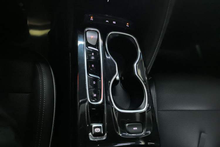 Used Buick Envision 2022 Encore S 552T Two-Wheel-Drive Luxury Model
