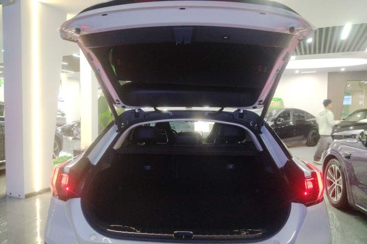 Used Zeekr 001 2022 Long-Range Dual-Motor WE Edition
