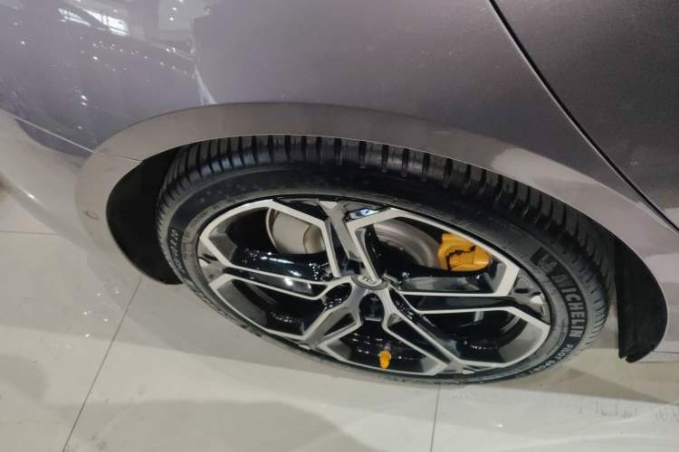 Used  SU7 2024 Rear-Drive Long-Range Intelligent Driving Version
