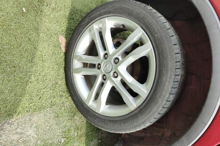 Used Changan CS35 2016 1.6L Manual Luxury Model China V Standard
