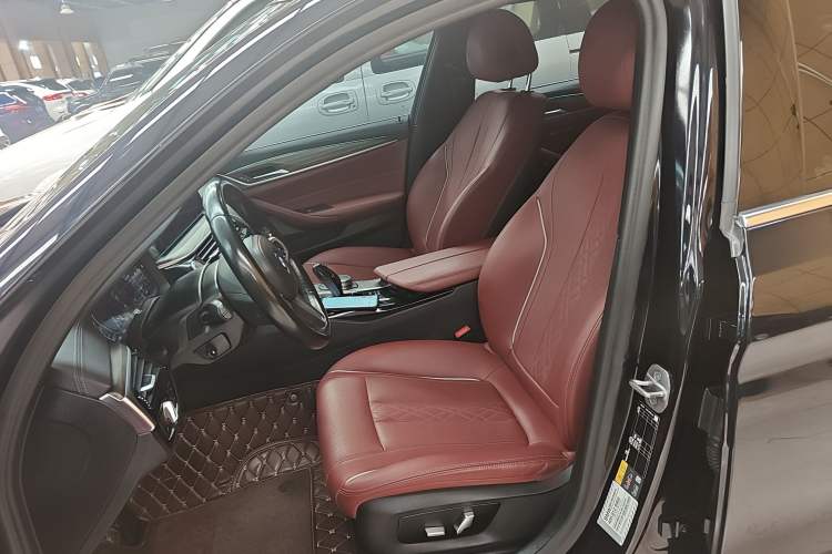 Used BMW 5 Series New Energy 2022 535Le M Sport Package
