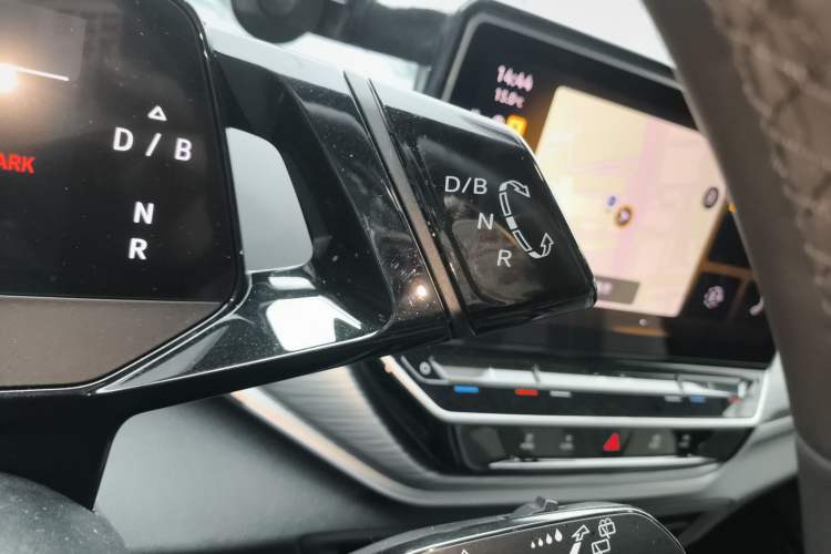 Used Volkswagen ID.4 CROZZ 2022 Long-Range PURE+ Edition
