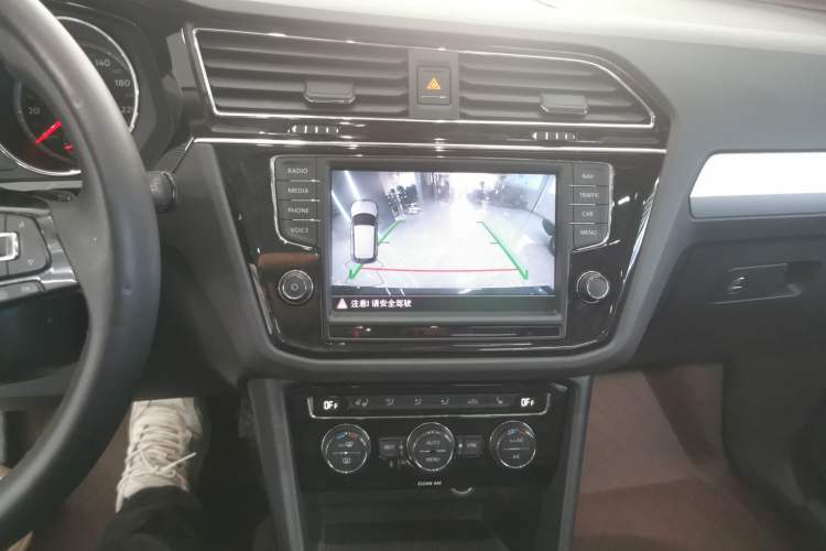 Used Volkswagen Tiguan L 2018 330TSI Automatic Two-Wheel Drive Luxury Edition
