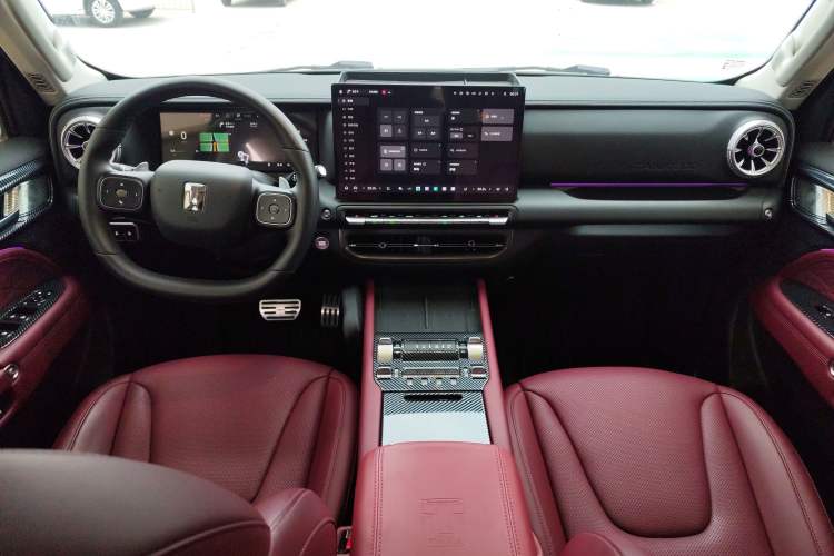 Used Tank 300 New Energy 2025 Hi4-T