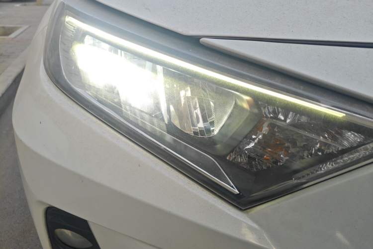 Used Toyota RAV4 2020 2.0L CVT 4x4 Trend Edition