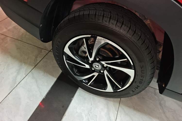 Used Dongfeng Fengon S560 2018 1.8L Manual Comfort 7-Seater
