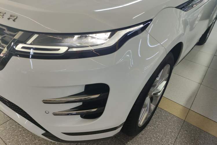 Used Land Rover Range Rover Evoque 2023 Aurora L 200PS Elite Edition
