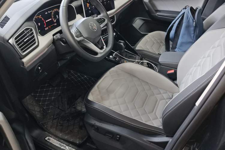 Used Volkswagen Tayron 2023 330TSI Two-Wheel-Drive Luxury Plus Advanced Version
