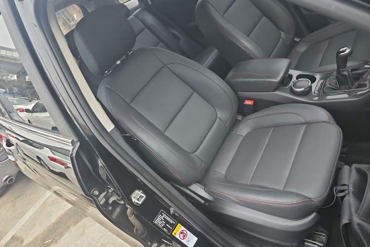 Used Changan CS75 2017 Shangku Edition 1.5T Manual ZhiXiang Model