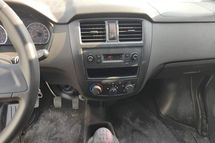 Used Wuling Rongguang S 2023 1.5L Basic Enclosed-Window Vehicle 2 Seats