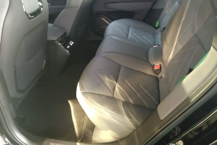 Used Zeekr 001 2023 WE Edition 100 kWh