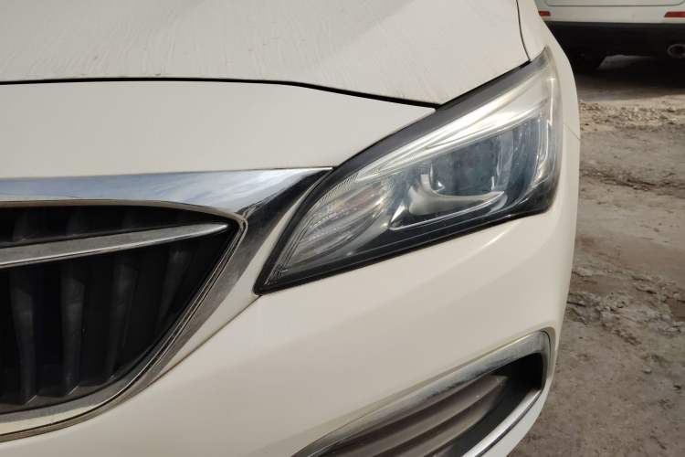 Used Buick Verano 2018 Sedan 20T Dual-Clutch Leading Model
