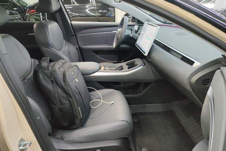 Used XPeng MONA M03 2024 620 with Ultra-Long Range
