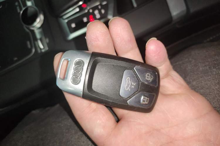 Used Audi Q5L 2020 Updated 40 TFSI Prestige Fashion Edition
