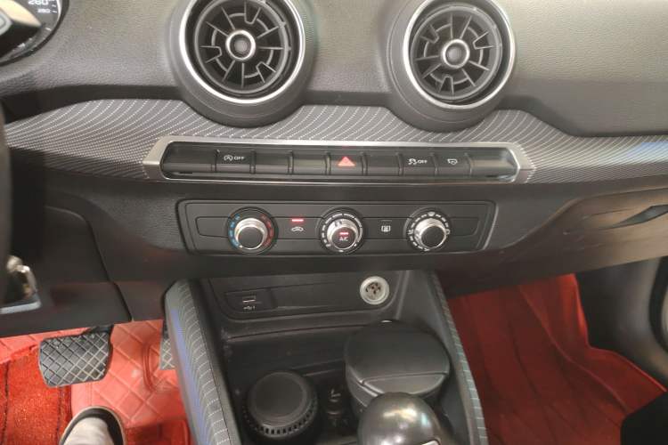 Used Audi Q2L 2018 35 TFSI Launch Exclusive Edition China VI
