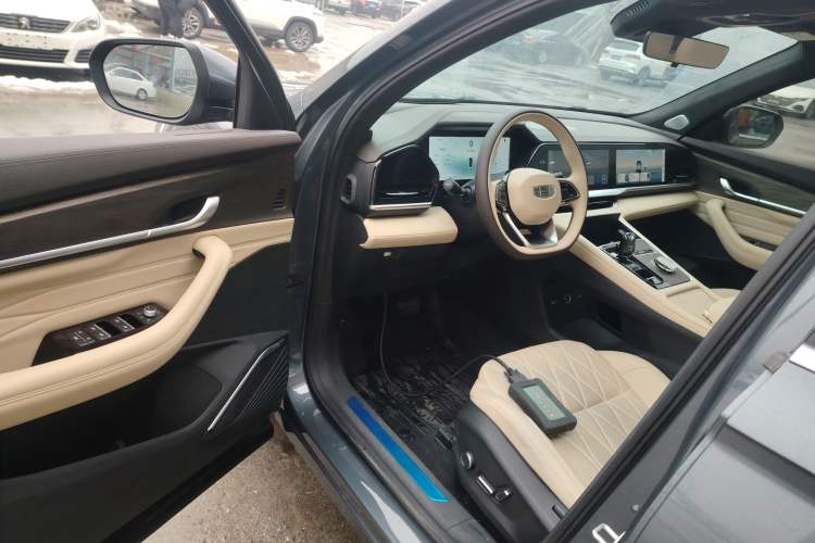 Used Geely Auto Monjaro L 2025 Dongfang Yao 2.0TD Automatic Jinzhao Edition
