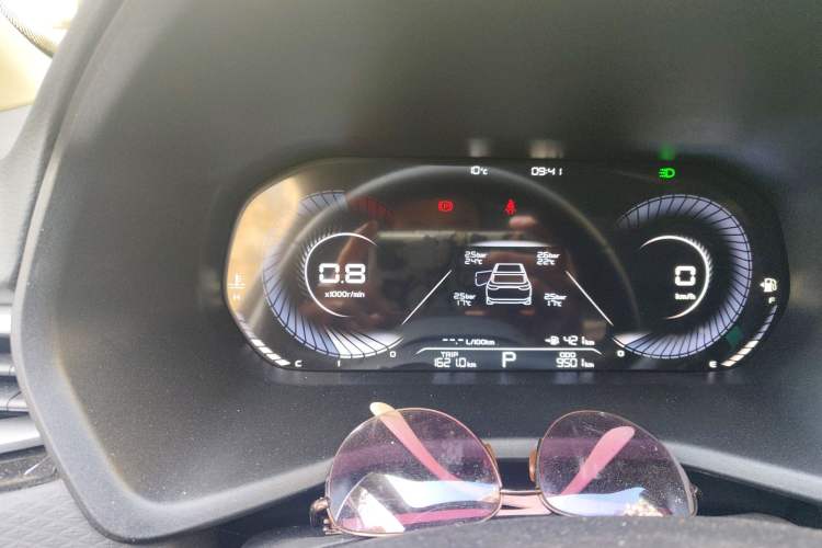 Used Geely Auto Emgrand 2022 4th Generation 1.5L CVT Luxury Model
