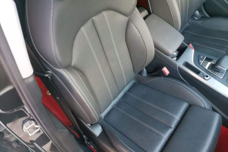 Used Audi A4L 2020 40 TFSI Luxury Dynamic Model
