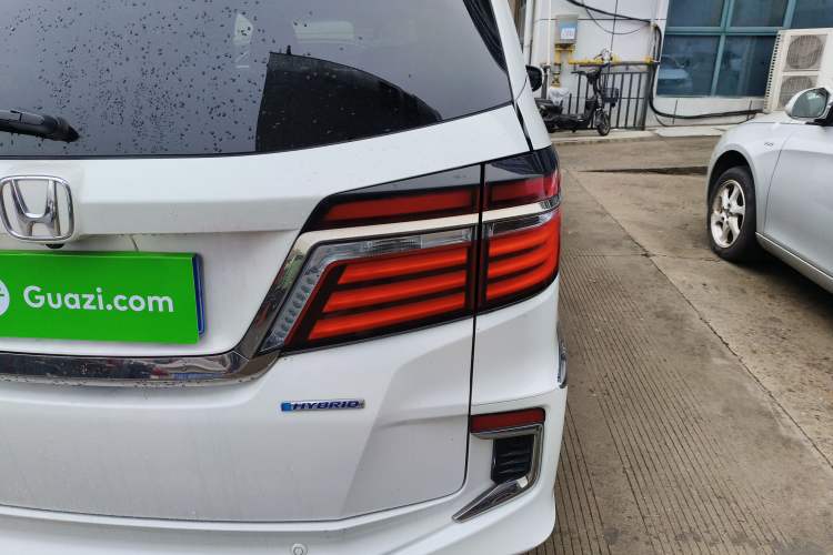 Used Honda Elysion 2019 2.0L Hybrid Luxury Edition
