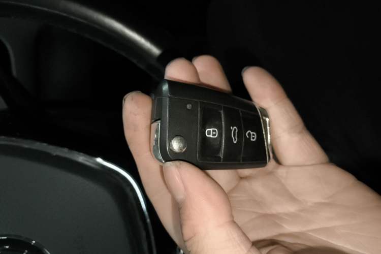 Used Volkswagen Tiguan L 2017 330TSI Automatic Two-Wheel Drive Flagship Edition
