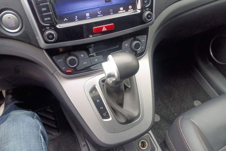 Used Haval M6 2019 1.5T DCT Two-Wheel Drive Elite Version China VI Standard
