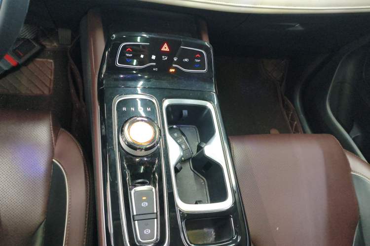 Used SOL QX 2021 300T DCT Deluxe Smart Connectivity Version
