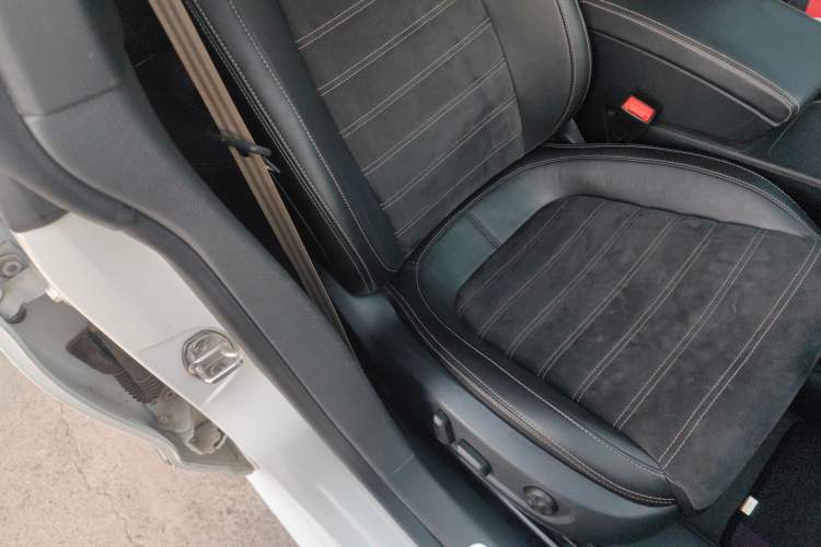 Used Volkswagen FAW-Volkswagen CC 2018 1.8TSI Prestige Model
