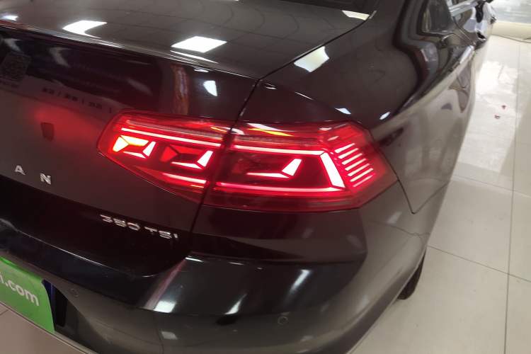 Used Volkswagen Magotan 2020 280TSI DSG Comfort Edition
