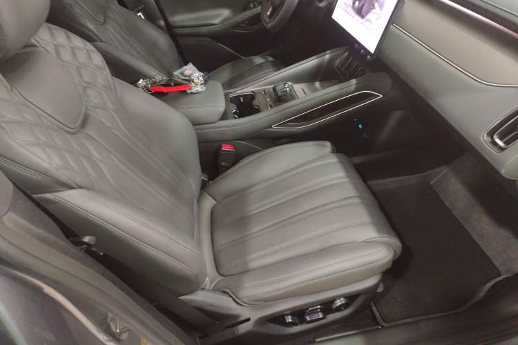 Used BYD Song L EV 2025 Intelligent Driving Version 662 km LiDAR Excellence Edition