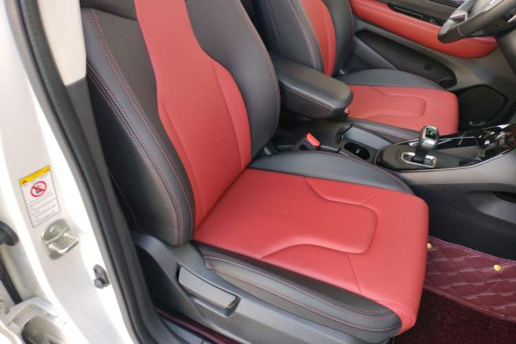 Used Haval H2s 2018 Red-Label 1.5T Dual-Clutch Luxury Model
