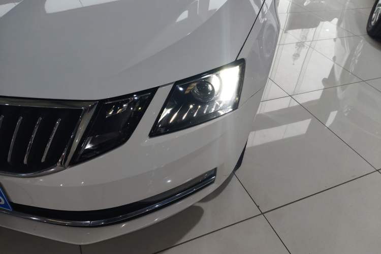 Used Skoda Octavia 2019 TSI230 DSG Luxury Edition
