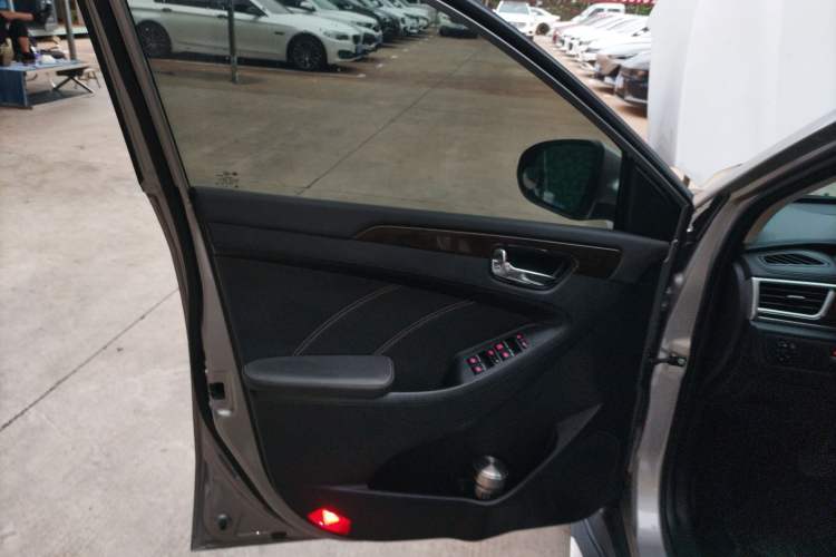 Used Dongfeng Fengon 580 2020 1.5T CVT Luxury Edition