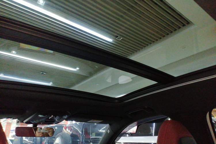 Used Lynk & Co 06 2020 1.5T JinPro model
