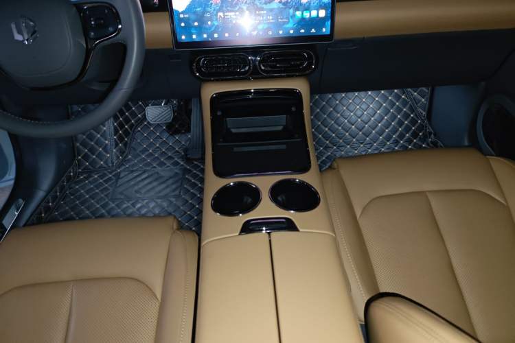 Used Leapmotor C01 2024 Range-Extended 216 Luxury Edition
